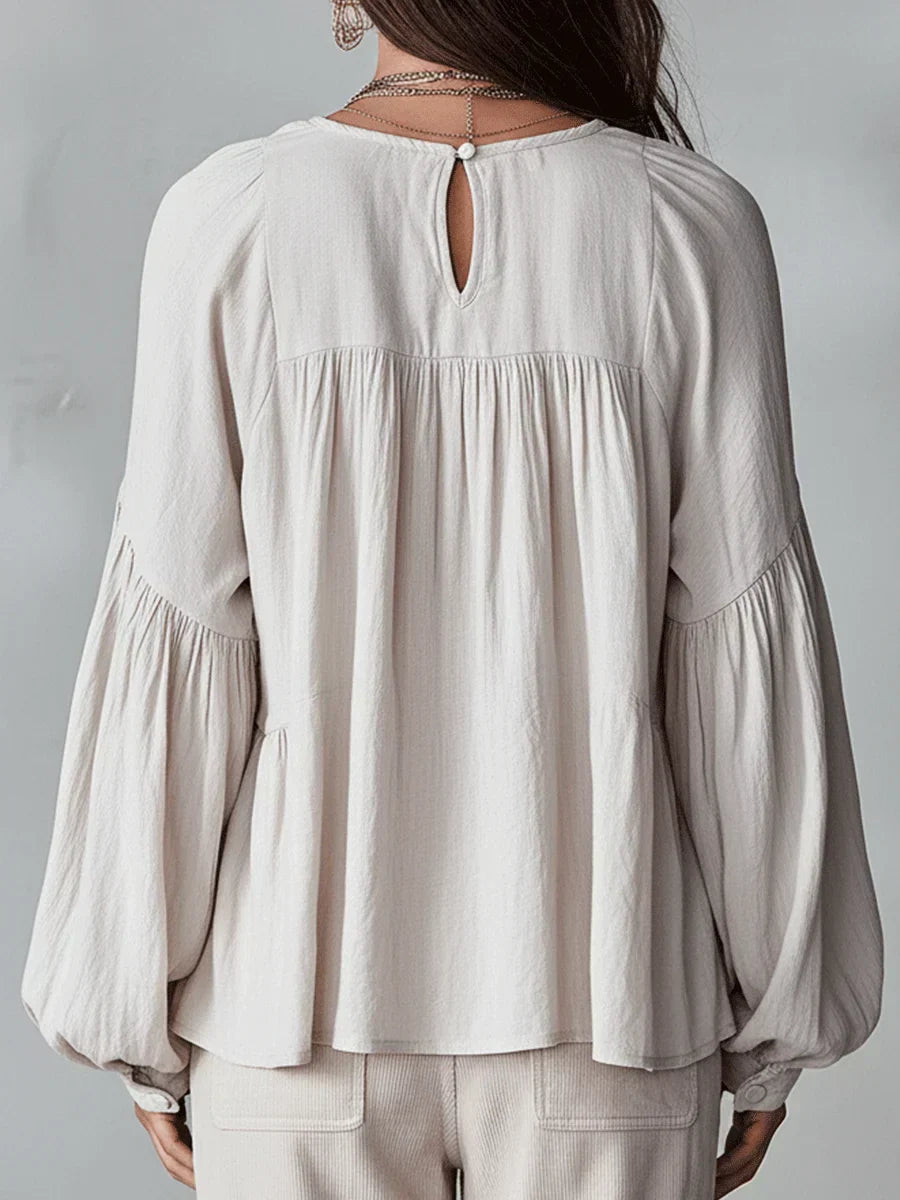 Narella - Blouse with V-neck and Ruffles
